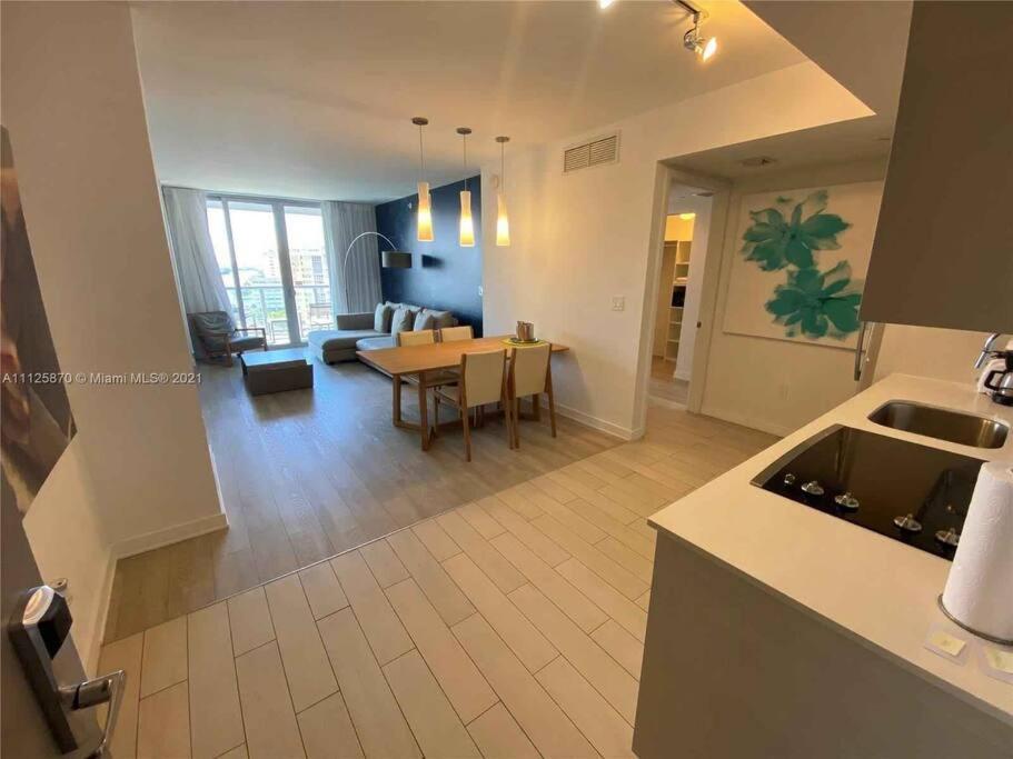 2Bd 2Ba Condo @Beachwalk Resort W/Pool Hallandale Beach Exterior photo