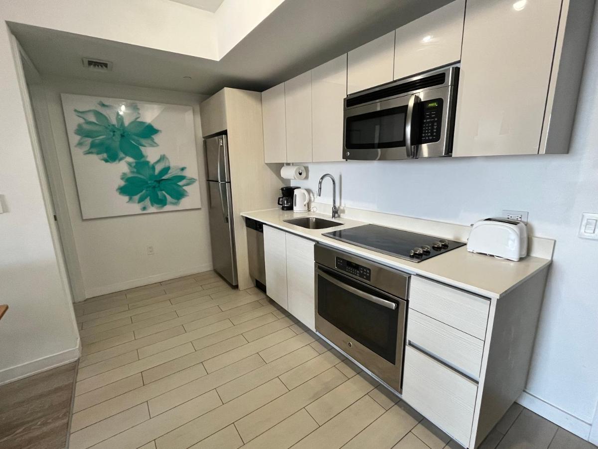 2Bd 2Ba Condo @Beachwalk Resort W/Pool Hallandale Beach Exterior photo