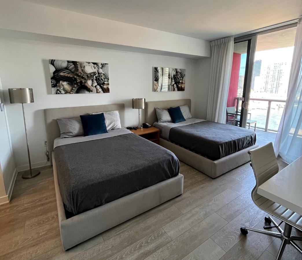 2Bd 2Ba Condo @Beachwalk Resort W/Pool Hallandale Beach Exterior photo